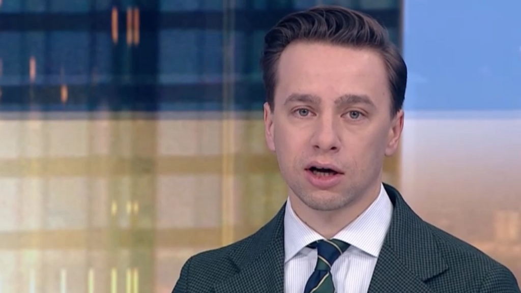 Krzysztof Bosak vs TVPiS o PASZPORTACH i segregacji: Ludzie są PRZERAŻANI tym co rządy robią! krzysztof bosak tvp