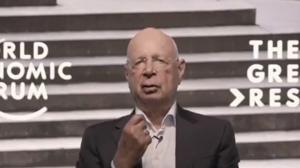 Klaus Schwab Wielki Cyberatak