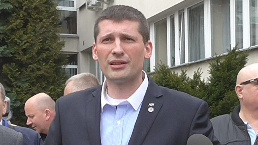 Czujny24 o polskiej fladze