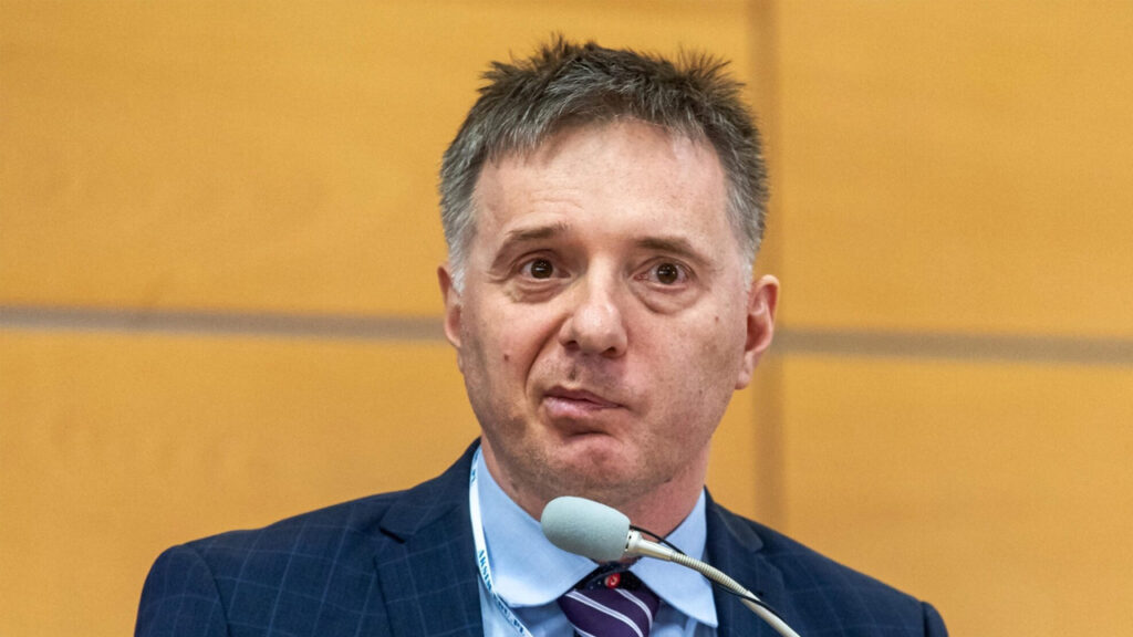 Paweł Basiukiewicz Traktat WHO