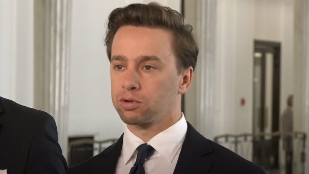 Krzysztof Bosak o unijnych traktatach