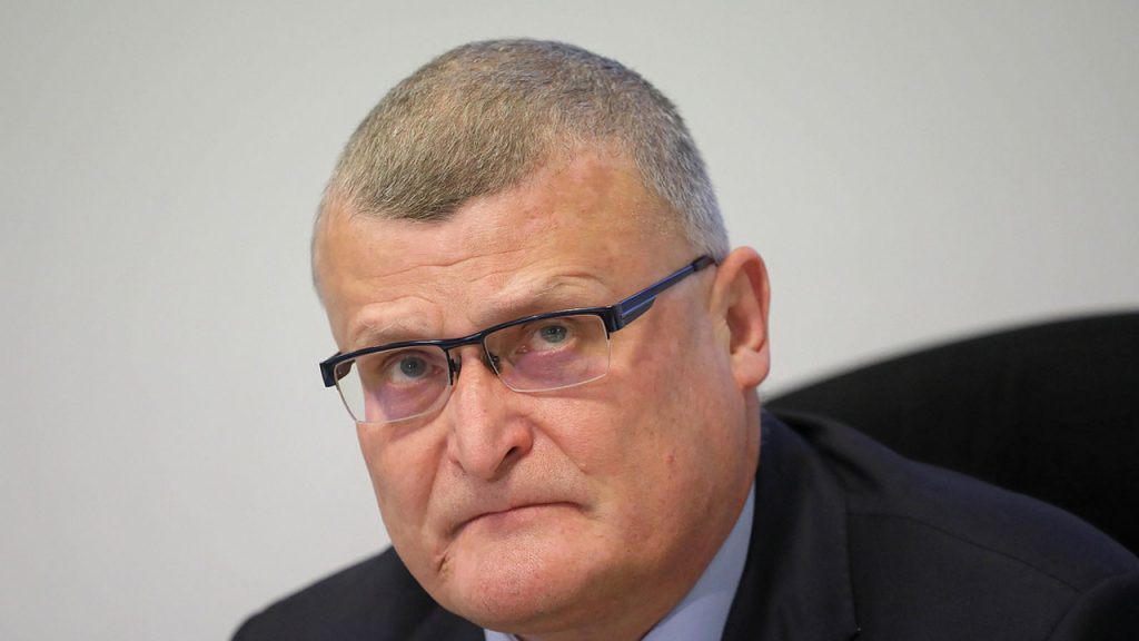 dr Paweł Grzesiowski o Covid