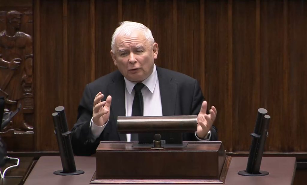 kaczynski w sejmie