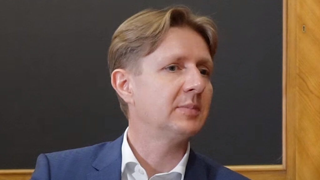 dr Artur Bartoszewicz