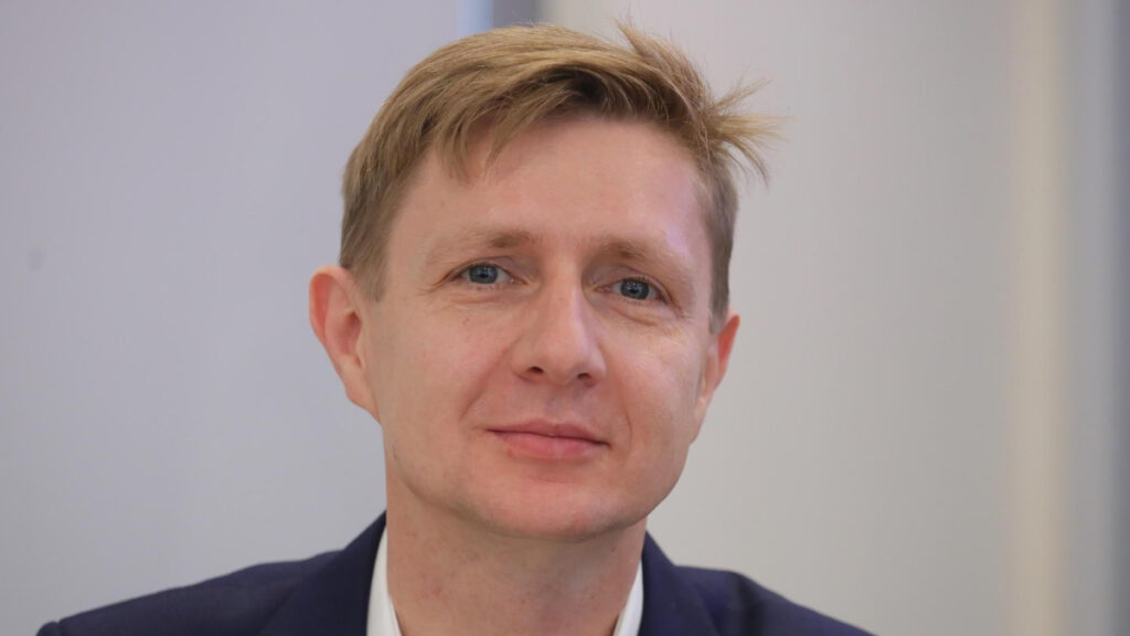 dr Artur Bartoszewicz
