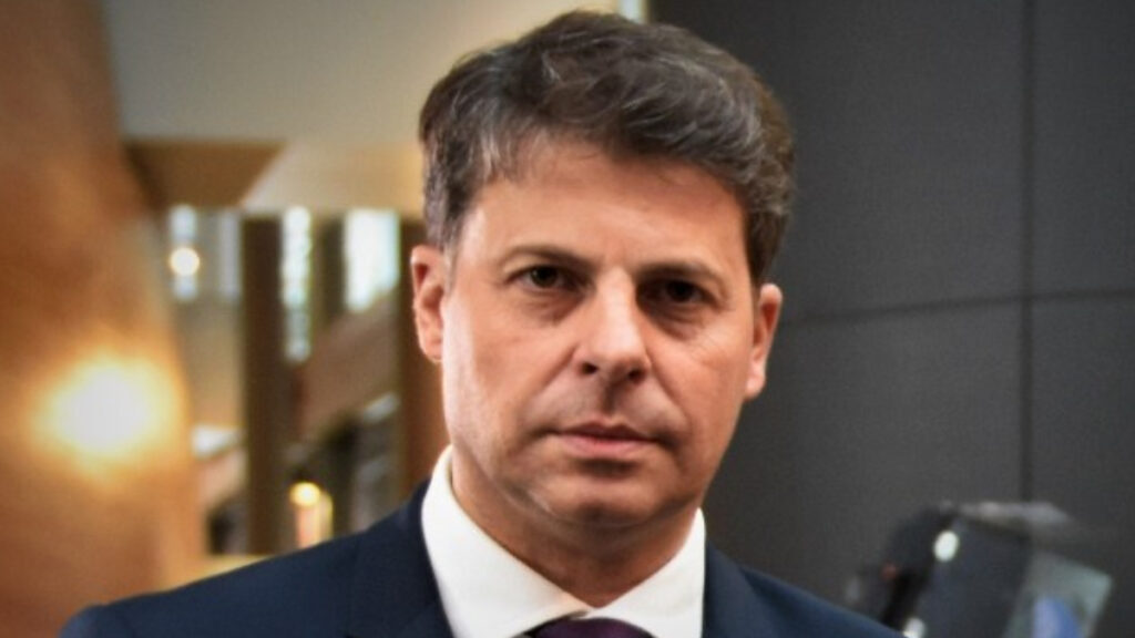 prof. Mirosław Piotrowski