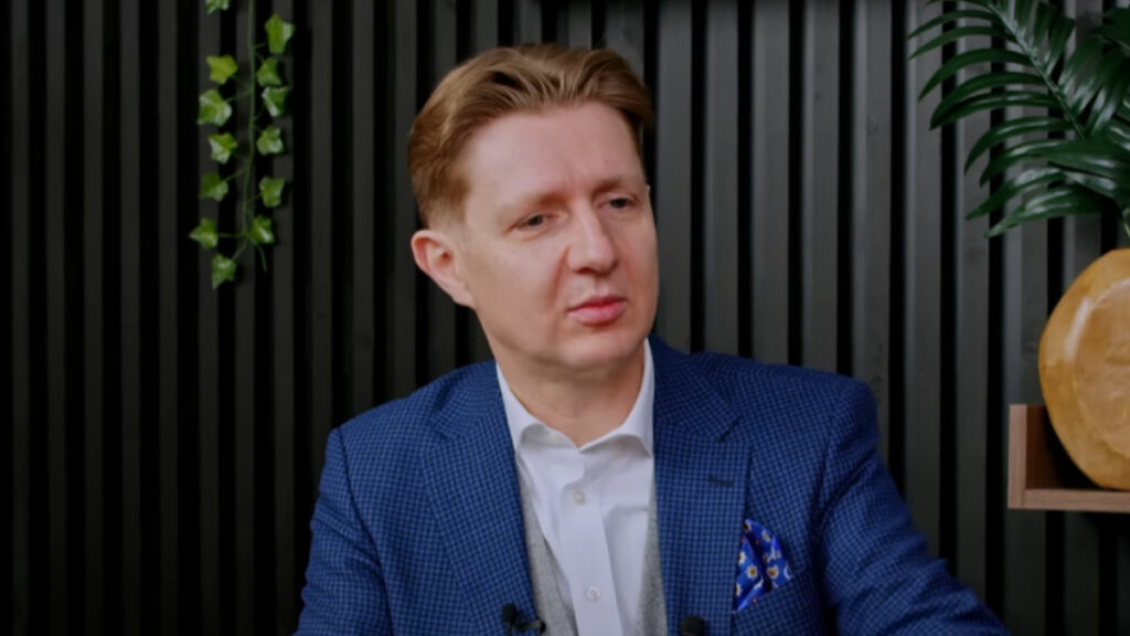 dr Artur Bartoszewicz