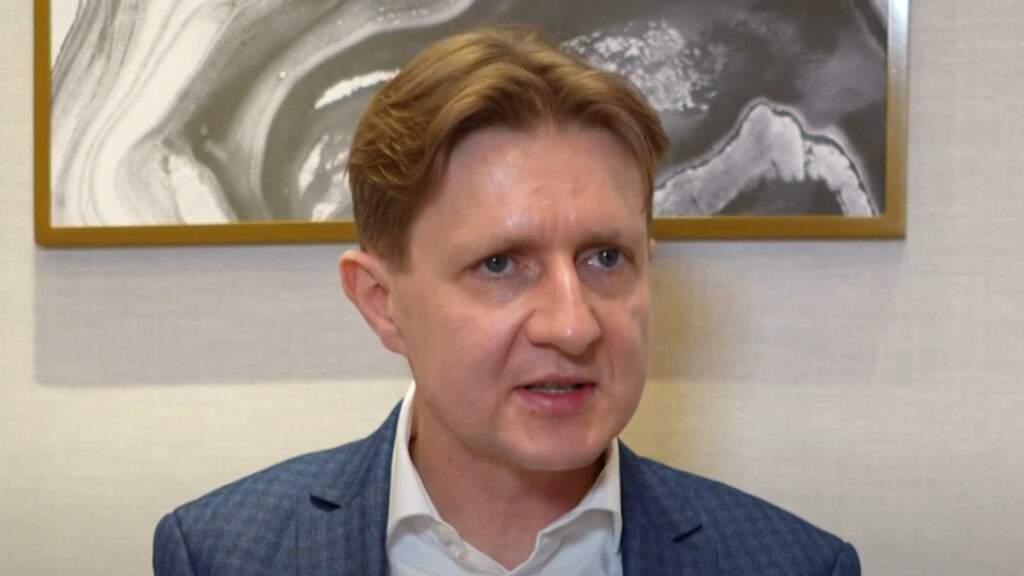 dr Artur Bartoszewicz