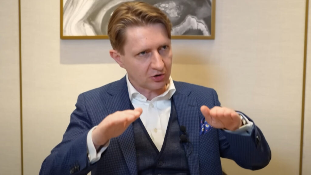 dr Artur Bartoszewicz